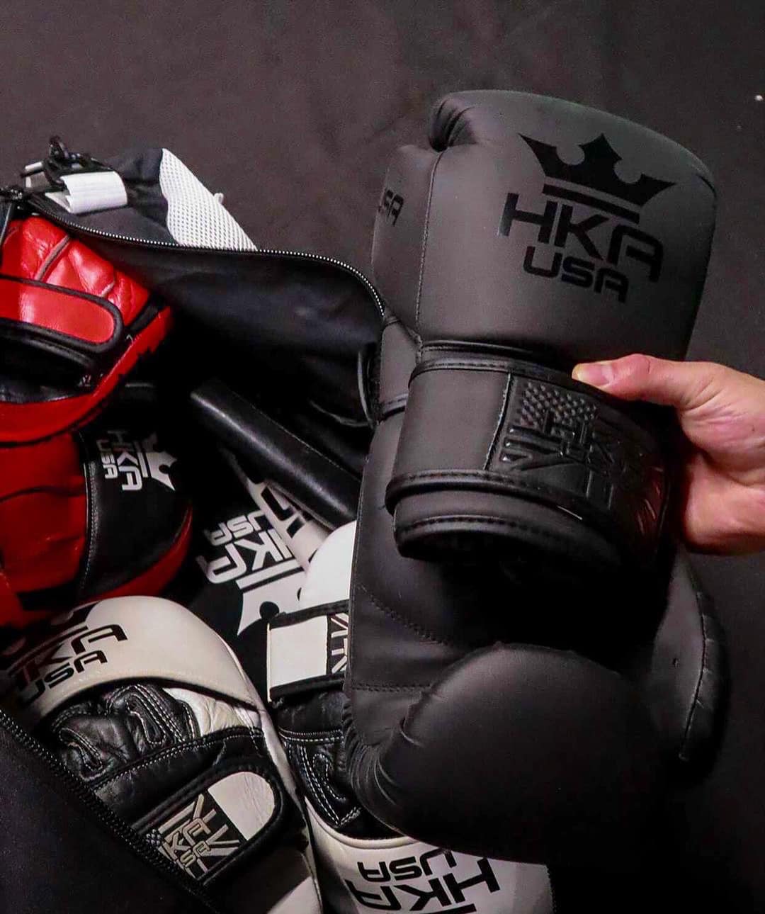 Pro Line- MIDNIGHT Matte Black Boxing Gloves